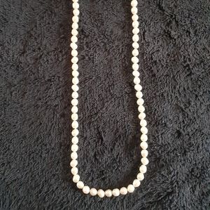 Vintage faux pearl necklace